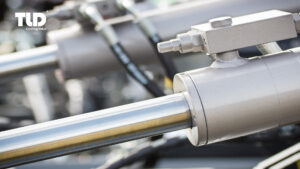 Injection Molding vs Extrusion: Understanding differences